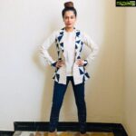 Payal Rohatgi Instagram - NPR और NRC को tax बोलने वाला इंसान कांग्रिस party का president राहुल गांधी है🤣 यह है उसकी मानसिक सोच। यह NRC की demonetisation से compare करता है जिसकी वजह से ग़रीब की तकलीफ़ होगी 🤔 इसे बेवक़ूफ़ आदमी को liberals support करते हैं। NRC के बारे में बहुत सारे myth है जिन्हें liberals और कांग्रिस वाले market में फ़ेलाकर लोगों की गुमराह कर रहे हैं। NRC भारत के ग़रीब मसलीमस के ख़िलाफ़ नहीं है। सभी भारतीय नागरिक को अपने documents दिखाने होंगे NRC में शामिल होने के लिए।और अगर ग़रीब भारतीय मुस्लिम अपने काग़ज़ नहीं दिखा पाएगा तो उसे भारत से निकालने के पहले authorities की साबित करना पड़ेगा की वो illegal immigrant है। हिंदुओ के लिए कोई special क़ानून नहीं क्यूँकि सबको अपने documents दिखाने होंगे। साथ में जो मसलीमस NRC में entry नहीं ले पाते उनके लिए यह video मैं बहुत सारे क़ानून है जिससे वो भारतीय नागरिकता पा सकते हैं। NPR - National Population Register का निर्माण कांग्रिस ने किया था और हर देश में उनका एक population का register होता है। मगर भारत के अंदर कुछ भी सही करने के लिए ग़रीब लोगों द्वारा आतंक करवाने की साज़िश करवाई जाती है राजनीतिक नेताओ द्वारा। @raysofsunjaipur