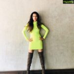 Payal Rohatgi Instagram - हमने सुना कि जो ३ minor हैं Hyderabad rape case मैं उनके असली नाम नहीं जारी किए गए Telangana police द्वारा क्यूँकि यह क़ानून के अनुसार allowed नहीं है। परंतु उन्होंने जो नाम जारी किये वो काल्पनिक नाम हिंदू है जो बहुत गलत है क्यूँकि वो सब एक ही समुदाय के हैं #YatiNarsimhaSaraswati के video के अनुसार। यह अगर सच है तो Telangana police जान बूचकर communal angle खुद दे रही है हिंदू नाम लाकर धर्म निरपेक्षा के आधार पर। DCP Prakash Reddy का मैंने बयान सुना की कैसे यह दुर्घटना communal नहीं है जो झूट है। साथ मैं भारत सरकार से दरखास्त है कि POSCO act द्वारा child बलात्कारी को फाँसी मिले यह क़ानून को implement भी करना चाहिए।और बलात्कारी को ६ महीने के अंदर मौत की सज़ा मिलनी चाहिए। साथ में भारत के अंदर जो bollywood वाले porn actors को काम देते हैं अपना picture और धंधा चलाने के चक्कर मैं वो भी यह बलात्कार के विचारधारा मैं आरोपी हैं। चाहे वो कोई भी क्यूँ ना हो। Hyderabad की बेटी के बलात्कार के video को porn websites पर search किया जा रहा था भारतीय लोगों द्वारा। कैसी गंदी सोच है यह लोगों की 🙏 @ashimasharma_official