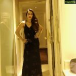 Payal Rohatgi Instagram - कोई SC और ST के पूरे भारत के नेता Dr Uday Rai हैं जो मुझे tag करके एक video बना रहे हैं कि वाल्मीकि और वेदव्यास के बारे में बात करना आज के समय में ग़लत है क्यूँकि आज के दौर में दलित वर्ग का कोई भी व्यक्ति ऊँच पदवी नहीं संभाल रहा भारत में तो इस मूर्ख आदमी को हम इतना कहना चाहते हैं कि हमारे देश के राष्ट्रपति #RamnathKovind की है एक हिंदू दलित। मगर यह #DrUdayRai जैसे नेता अपनी टिकिट के चक्कर में यह बात नहीं बताते मासूम भारतीय लोगों को। यह लोग जातीवाद का ज़हर घोलते हैं सनातनी लोगों के दिमाग़ में और पूरे विश्व में सनातन धर्म को बदनाम करते हैं। यह लोग आरक्षण नहीं ख़त्म करते और खुद आरक्षण द्वारा DR की पदवी पा लेते हैं और बाक़ी जनता को कहते हैं कि दलित वर्ग के लोग उँच पदवी पर नहीं है भारत में। इसके इलावा एक जोकर #PrashantKanojia है जो सनातन धर्म को बेचकर अपनी रोज़ीरोटी कमाता है और मुझे बेरोज़गार कहता है। इससे बड़ा धर्म विरोधी कोई नहीं 🙏 #payalrohatgi