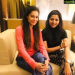 Payal Rohatgi Instagram - Shabana Azmi जी के ट्वीट के ऊपर हम पहले भी चर्चा कर चुके हैं और आज कुछ ओर हम बात इसके ऊपर शेर करणे वाले हैं। सनातन धर्म में भगवान विश्वाकर्मा को हम पूजते हैं जो एक divine मूर्तिकर माने जाते हैं। विश्वाकर्मा जयंती भी मनाया जाता है भारत में दिवाली के बाद पूरे भारत में। शबाना Azmi जैसी वरिष्ठ अभिनेत्री जो इतनी ज्ञानी है उन्हें तो इसके बारे में पता होना चाहिए जो एक बुधिविज परिवार से आती हैं। परंतु उन्हें तो शायद यह भी नहीं पता की मुग़ल आक्रमणि ने अनेक हिन्दु मंदिरो में मूर्ति तोड़ी थी और मस्जिद बनाए थे। Azmi जी को तो सिर्फ़ सनातन धर्म की बुराइयाँ दिखती हैं 🤔 उनको #विश्वाकर्मा भगवान के बारे में हम google से पड़कर बता रहे हैं 😂 । कैसा ज़माना है 😉 #payalrohatgi @beecallin Pride Plaza