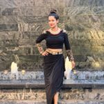 Payal Rohatgi Instagram - आप और आपके परिवार को दीपावली की हार्दिक शुभकामनाएं। #दीपावली  #HappyDeepavali  #payalrohatgi #sangramsingh