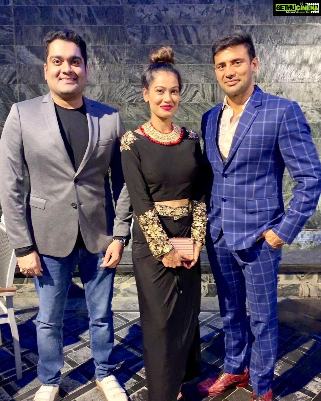 Payal Rohatgi Instagram - आप और आपके परिवार को दीपावली की हार्दिक शुभकामनाएं। #दीपावली #HappyDeepavali #payalrohatgi #sangramsingh