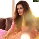 Payal Rohatgi Instagram - Bharat is a Hindu Land 🙏 Jainism, Buddhism, Hinduism, Sikhism, सब हिंदुत्व का हिस्सा है 🙏मुग़ल और ईसाई ने इसलिए धर्म परिवर्तन करवाया और अपने धर्म का प्रचार करवाया जो भारत का हिस्सा थे ही नहीं पहले 🙏 #HinduNation #payalrohatgi