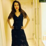 Payal Rohatgi Instagram - कोई SC और ST के पूरे भारत के नेता Dr Uday Rai हैं जो मुझे tag करके एक video बना रहे हैं कि वाल्मीकि और वेदव्यास के बारे में बात करना आज के समय में ग़लत है क्यूँकि आज के दौर में दलित वर्ग का कोई भी व्यक्ति ऊँच पदवी नहीं संभाल रहा भारत में तो इस मूर्ख आदमी को हम इतना कहना चाहते हैं कि हमारे देश के राष्ट्रपति #RamnathKovind की है एक हिंदू दलित। मगर यह #DrUdayRai जैसे नेता अपनी टिकिट के चक्कर में यह बात नहीं बताते मासूम भारतीय लोगों को। यह लोग जातीवाद का ज़हर घोलते हैं सनातनी लोगों के दिमाग़ में और पूरे विश्व में सनातन धर्म को बदनाम करते हैं। यह लोग आरक्षण नहीं ख़त्म करते और खुद आरक्षण द्वारा DR की पदवी पा लेते हैं और बाक़ी जनता को कहते हैं कि दलित वर्ग के लोग उँच पदवी पर नहीं है भारत में। इसके इलावा एक जोकर #PrashantKanojia है जो सनातन धर्म को बेचकर अपनी रोज़ीरोटी कमाता है और मुझे बेरोज़गार कहता है। इससे बड़ा धर्म विरोधी कोई नहीं 🙏 #payalrohatgi