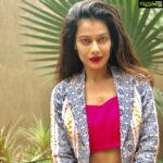 Payal Rohatgi Instagram - Ram Ram ji 🙏 भारत एक secular देश है तो फिर minority tag क्यूँ कुछ धर्मों को दिया गया है और अगर minority tag देना है उन धर्मों को जो जो संख्या में कम है हिंदुओ के अनुसार तो फिर भारत को हिन्दु देश घोषित करो 🙏 #PayalRohatgi #HinduBharat 🙏