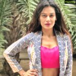 Payal Rohatgi Instagram - Ram Ram ji 🙏 भारत एक secular देश है तो फिर minority tag क्यूँ कुछ धर्मों को दिया गया है और अगर minority tag देना है उन धर्मों को जो जो संख्या में कम है हिंदुओ के अनुसार तो फिर भारत को हिन्दु देश घोषित करो 🙏 #PayalRohatgi #HinduBharat 🙏