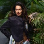 Payal Rohatgi Instagram - When u leave everything in God’s hand U find God’s hand in everything 🙏 #payalrohatgi