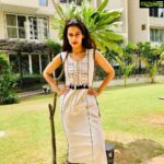Payal Rohatgi Instagram - मैंने अभी तक Ajaz के ख़िलाफ़ police complaint file नहीं किया क्यूँकि में मुंबई से भार हु और में देखना चाहती थी कि भारत में रहने वाले भारतीय लोगों को देश की अखंडता के बारे में पड़ी है की नहीं 🙏 में Indian Media के दोगलेपण को भी देखना चाहती थी जिसको Kangana Ranauat जैसी अभिनेत्री ने देशद्रोही कहा अपनी नयी फ़िल्म की press conference में। मुंबई police के twitter ने मुझे ब्लाक किया उस पे भी कुछ news outlet जैसे iDiva ने मुझे बुरा भला कहा तो में उनके लिए यह video बना रही हु। पायल रोहतगी के अस्तित्व के बारे में भारत की feminists को नहीं पड़ी मगर भारत की अखंडता के बारे में भी नहीं पड़ी यह तो बहुत बुरी बात है ना।में इतने दीनो से चुप थी जब कि उसने मेरे लिए अपशब्द का इस्तेमाल किया है क्यूँकि में उसके परिवार के बारे में सोच रही थी परंतु उसने मुझसे माफ़ी नहीं माँगी अभी तक और ना ही उसको मेरे परिवार के बारे में पड़ी है। अगर दूसरे दिन मैंने Ajaz जैसे के ख़िलाफ़ complaint करी होती तो आप मुझे ही publicity hungry औरत कहते। अब बात करते हैं भारत की Feminists, Swara Bhasker, Sonam Kapoor, Shabana Azmi जी भी जिनके ख़िलाफ़ मैंने बहुत videos बनाए हैं क्यूँकि इनकी सोच से सहमत नहीं हु काफ़ी बार। परंतु इन्होंने भी अभी तक Ajaz के विडीओ के ख़िलाफ़ नहीं कुछ बोला है जो आश्चरिया जनक है। Shabana जी के लिए मैंने अपशब्द का प्रयोग नहीं किया और Ajaz झूट बोल रहा है अपने विडीओ में। Swara के अस्तित्व के ऊपर भी मैंने comment नहीं किया जबकि मैं उसकी सोच से सहमत नहीं होती बहुत बार। Sonam के पिताजी वोहि प्रधानमंत्री के swearing in ceremony में जाते हैं जिसे वो एक fundamentalist कहती है।Gul Panang जी के साथ मैंने एक फ़िल्म की है और वो #Aap party की समर्थक है की क्या वो मुझे support करती है यह मामले में ? #payalrohatgi @beindiofficial
