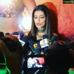 Payal Rohatgi Instagram - #ShabanaAzmi ने कोई rally में speech दी है जिसका content हमने पड़ा अभी जहाँ हमें लग रहा है की वो एक biased सोच लोगों में फेलाना चाहती हैं। शायद वो राजनीति में भी आना चाहती हैं 😉। सबसे पहले उसने भारत देश को #मुल्क कहकर पुकारा है जो एक उर्दू शब्द है, यह दिखता है उनका इसलामिकरन विचार। यहाँ hindutva ideology के लोग रहते हैं जहाँ विभिन धर्म के लोग साथ रहते हैं और भारतीय मसलीमस भी रहते हैं परंतु यह इस्लामिक मुल्क नहीं है Shabana जी 🤨। अपनी speech में वो महिलाओं को address कर रही हैं क्यूँकि वो भी Feminist हैं 😜 तो हम तो सिर्फ़ यही कहेंगे की उनको शायद उनके धर्म के maulvi ने धंधेवाली कहा था जब उन्होंने Bollywood में काम शुरू किया था।उनके धर्म के अंदर एक अभिनेत्री ने Bollywood में ना काम करने का फेसला लिया क्यूँकि क़ुरान के अनुसार वो अल्लाह से दूर हो रही थी। उनके धर्म मैं शादी में Triple Talaq और Halala जैसी प्रथा है मगर Shabana Azmi जी इसके ऊपर बात नहीं करती जब speech देती है 😉। फिर वो बात करती हैं बच्चों की भलाई की तो हम उन्हें फिर से कहते हैं की आपको #PopulationControlBill जैसी समस्या पे भी बात करनी चाहिए क्यूँकि आपके धर्म के अंदर कुछ लोग १४ बच्चे पैदा करवाते हैं अपनी बीवीओ से जो बहुत ग़लत हैं बच्चे के भविष्य के लिए और माँ की सेहत के लिए । आप कह रही हैं की जो सरकार के ख़िलाफ़ है उसे लोग AntiNational कहते हैं परंतु आप ख़ुद #KanhaiyaKumar जैसे अफ़ज़ल के समर्थक के साथ फ़ोटो खिचवा रही थी। आपको बाबरी मस्जिद के तोड़ने पर भी ऐतराज़ है तो हम तो यही कहेंगे की बाबर जो एक हिन्दु क़ातिल था उसने वो मस्जिद बनाया था और अगर उसका मस्जिद कट्टर हिंदुओ ने तोड़ दिया तो क्या बड़ी बात है ? बाबर के followers को तो कांग्रिस ने पाकिस्तान और बांग्लादेश दिया और अब क्या हिन्दुत्व भारत में भी उनको सिर पर बैठाना पड़ेगा क्यूँकि आज जैसो को राजनीति में आना है ? अपने क़ौम के लोगों ने अभी तक यह बाबरी मस्जिद वाली लड़ाई क्यूँ चालू रखी है ? आपने उनको क्यूँ नहीं बोला की यह लड़ाई छोड़ दे ? अभी आप फिर से सेक्युलर हिन्दु को guilty करवाना चाहती हैं की राम ऐसे शक्श नहीं थे जो बाबरी को तोड़वाते तो दादी माँ राम सबसे पहले शक्श नहीं भगवान हैं हम हिंदुओ के और उनके जनस्थान पे मंदिर बनना हर हिन्दु कर धर्म 🙏 #payalrohatgi