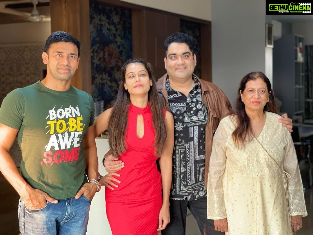 Payal Rohatgi Instagram - You learn nothing from life if u think you are right all the time ❤️ #payalrohatgi #happybirthdaypayalrohatgi