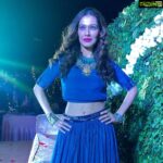 Payal Rohatgi Instagram - #SikhsAreHindus 🙏 Sikh Panth में अलगावाद कैसे फेलाया गया इसके ऊपर आज हम बात करेंगे। #MaxArthurMacauliffe करके इंसान ने यह सोच फेलाई के सिख हिन्दु नहीं होता और Guru Granth Saheb का translation भी किया।उनके क्या विचार थे Hinduism के बारे में वो अब हम आप सब से साथ share करेंगे। उनके हिसाब से Hinduism, America के एक बड़े साँप की तरह था जो अपने लपेटे में एक छोटे प्रतिधवांधी को ले लेता है। १८६४ में Civil Service द्वारा Max पंजाब आए।१८८२ में यह पंजाब के DC बने।उसने देखा की सिख एक ताक़तवर क़ौम है और आर्मी के लिए उपयुक्त इसलिए उनके लिए आर्मी में #आरक्षण शुरू किया।Max ने आरक्षण के द्वारा हिन्दु का सिख में धर्म परिवर्तन करना शुरू किया जो उस समय धर्म परिवर्तन की तौर से नहीं देखा जाता था।यह करने से सिख की जनसंख्या बड़ने लगी 🙏 कान्हा सिंह नाभा कि किताब - ‘हम हिन्दु नहीं’ की funding भी Max Arthur ने की थी। Max ने ख़ुद एक किताब लिखी जहाँ उन्होंने Khalsa पूजा प्रकृति आरम्भ की और सिखों के लिए आर्मी में शपथ ग्रहण की अलग परमपारा की शुरूआत की । महंतो के देखरेख में गुरुद्वारा और दरबार हुआ करते थे उस समय।परंतु महंतो से यह छिनकर खालसा सीखो को देने का विचार भी Max Arthur का था।महंतो के ख़िलाफ़ साज़िश शुरू की गयी और उन्हें बदनाम करने का सिलसिला शुरू हुआ। बहुत सारे गुरुद्वारों को police के सहयोग से भी कबजाया गया। १९२५ में सिख गुरुद्वारा bill पारित हुआ और क़ानूनी तरीक़े से गुरुद्वारों के क़ब्ज़े खालसा सीखो को दिए गए। SGPC का गठन हुआ जो निर्णय लेता था कि कौन सिख है और कौन नहीं।पूर्ण रूप से सिखों से हिन्दु विघठन निकालने का कार्य शुरू हुआ।SGPC सिख इतिहास को अलग तरीक़े से लिखने लगा और हिन्दु परछाईं को भी दूर करने लगा।यहाँ भी ब्राह्मण को villain तहित दिखाने का प्रयास करा गया।पंजाबी में फ़ारसी भाषा के शब्दों का प्रयोग किया जाने लगा। Guru Gobind Singh जी कि वाणी Dasam Granth में भी ब्राह्मण की ख़िलाफ़ सोच को फेलाने की कोशिश की गायी।हक़ीक़त राय, सती दास, मती दास, भाई दयाल के बलिदान को सीखो के बलिदान बताकर प्रचारित किया गया जबकि इनके वंशज तो आज की तारीख़ में भी हिन्दु है। बंदा बहादुर जिसका उस समय तत् खालसा द्वारा विरोध किया जाता था और मुग़लों से मिलकर उसे पकड़ाया गया था SGPC आज उसे सिख हीरो के रूप में बताती है। निर्मल अखाड़ा Guru Gobind Singh जी की डाली हुई संसथा थी और sanskrit का प्रचार करती थी उसे भी SGPC ने नकार दिया। #payalrohatgi @kakandora
