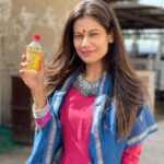 Payal Rohatgi Instagram - आज हरे कृष्ण मंदिर अहमदाबाद मे श्री श्री राधा माधव का आशीर्वाद लिया। साथ ही गौ माता की सेवा करके वहाँ के वरिष्ट संतों के साथ श्रीमद्भगवद गीता पर चर्चा की। #payalrohatgi #sangramsinghwrestler Sri Radha Madhav Mandir Bhadaj