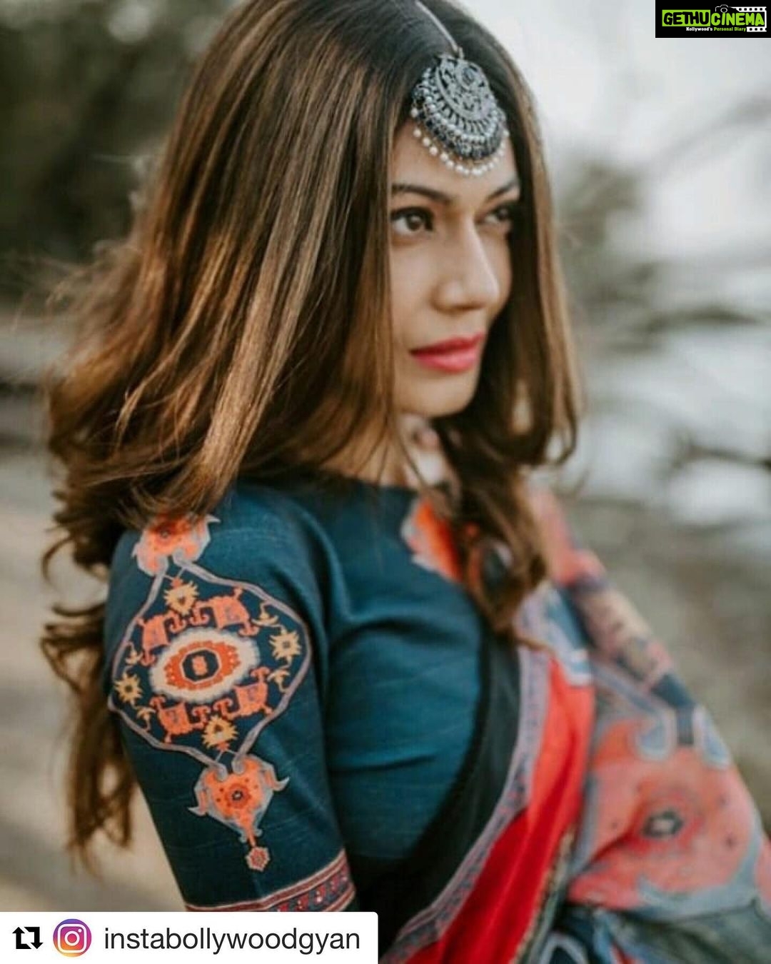 Payal Rohatgi Instagram - Raja Ram Mohan Roy ЁЯЩП рдЬрд┐рд╕реЗ рдЖрдк рд▓реЛрдЧ рдЬрд╛рдирддреЗ рд╣реИрдВ #HinduReformer рдХреА рддрд░рд╣ рдЙрдиреНрд╣реЛрдВрдиреЗ рдЕрдкрдиреА Hindu рдЕрд╕реНрддрд┐рддреНрд╡ рддреНрдпрд╛рдЧ рджрд┐рдпрд╛ рдерд╛ред рд╡реЛ рдЕрдВрдЧреНрд░реЗрдЬреЛ рдХреЗ chamche рдереЗ рдФрд░ рдЗрд╕рд▓рд┐рдП рдЙрдиреНрд╣реЗрдВ #Raja рдХрд╛ рдЦрд╝рд┐рддрд╛рдм рджрд┐рдпрд╛ рдЧрдпрд╛ рдерд╛ред #RajivMalhotra рдПрдХ researcher рдФрд░ author рдиреЗ рдХрд╣рд╛ рдХреА RRM рдЬреЛ рдПрдХ Bengali icon рдереЗ рдЙрдиреНрд╣реЛрдВрдиреЗ hinduphobia рдХрд╛ рдкреНрд░рдЪрд╛рд░ рдХрд┐рдпрд╛ рдерд╛ред рдЬрдм RRM рдереЗ рдЙрд╕ рд╕рдордп Sati рдкреНрд░рдерд╛ рдирд╛ рдХреЗ рдмрд░рд╛рдмрд░ рдереА рдФрд░ Britishers рдиреЗ Sati рдкреНрд░рдерд╛ рдХреЛ рд╣рд┐рдиреНрджреБ рдзрд░реНрдо рд╕реЗ рд▓рдЧрд╛ рдХрд░ Hinduism рдХреЛ attack рдХрд┐рдпрд╛ рдЬрдм рдХреА west рдореЗрдВ рдпрд╣ рд▓реЛрдЧ #witchhunt рдХрд░рдХреЗ рдФрд░рддреЛрдВ рдХреЛ рдЬрд▓рд╛рддреЗ рдереЗ рдЬреЛ рдЙрдирдХреЗ рдЦрд╝рд┐рд▓рд╛рдлрд╝ рд╣реЛрддреА рдереАред Sati in west was WitchHunt ЁЯЩП #TrueIndology рдиреЗ рднреА рдмрд╣реБрдд рдмреЗрд╣рддрд░реАрди рддрд░реАрдХрд╝реЗ рд╕реЗ facts рд╕реЗ рд╕рд╛рде information share рдХрд░реА рд╣реИ twitter рдкреЗ рдЬреЛ рдЖрдкрдХреЛ рдкрдбрд╝рдиреА рдЪрд╛рд╣рд┐рдПред RRM рдиреЗ рдПрдХ рдХрд┐рддрд╛рдм рд▓рд┐рдЦреА рдереА #ThePerceptsofJesus рдЬрд╣рд╛рдБ рдкреЗ рдЙрдиреНрд╣реЛрдВрдиреЗ рдЕрдкрдиреЗ рдЖрдк рдХреЛ рдПрдХ UnitarianChristian рдХрд╣рд╛ рдерд╛ рдФрд░ рдХрд╣рд╛ рдерд╛ рдХрд┐ рд╡реЛ рдмрд╣реБрдд рдкреНрд░рднрд╛рд╡рд┐рдд рдереЗ Church рд╕реЗред рдЙрдиреНрд╣реЛрдВрдиреЗ тАШBrahmaniacalMagazineтАЩ рдореЗрдВ рдХрд╣рд╛ рдерд╛ рдХреА British Raj рдмрд╣реБрдд рд╕рд╛рд▓реЛрдВ рддрдХ рдЪрд▓рдирд╛ рдЪрд╛рд╣рд┐рдП рдРрд╕реА рд╡реЛ рджреБрдЖ рдорд╛рдБрдЧрддреЗ рд╣реИрдВред рдЕрдЧрд░ рд╡реЛ рд╕рдЪ рдореЗрдВ рд╡рд┐рдзрд╡рд╛ рдХреА рд▓рд┐рдП рдХреБрдЫ рдХрд░рдирд╛ рдЪрд╛рд╣рддреЗ рдереЗ рддреЛ рдЬрдм #WilliamBentinck рдиреЗ law рдкрд╛рд╕ рдХрд┐рдпрд╛ резреореиреп рдореЗрдВ рддреЛ рдЙрдиреНрд╣реЛрдВрдиреЗ рд╡рд┐рдзрд╡рд╛ рдХреА рдлрд┐рд░ рд╕реЗ рд╢рд╛рджреА рд╣реЛ рдРрд╕рд╛ рдХреНрдпреВрдБ рдирд╣реАрдВ law рднреА рдкрд╛рд╕ рдХрд░рд╡рд╛рдпрд╛ ??? #ProfessorMeenakshi рдЬреА рдХреА рдХрд┐рддрд╛рдм рдореЗрдВ рднреА рдЙрдиреНрд╣реЛрдВрдиреЗ RRM рдХреЛ рдПрдХ British рдХрд╛ рдЪрдордЪрд╛ рд╣реА рдмреБрд▓рд╛рдпрд╛ рд╣реИред рдЕрдм рдРрд╕реЗ рдЖрджрдореА рдХреЛ рдЬреЛ рдЦреБрд▓реЗрдВрдЖрдо рд╣рд┐рдВрджреБрдУрдВ рдХрд╛ рдзрд░реНрдо рдкрд░рд┐рд╡рд░реНрддрди рдХрд░рддрд╛ рдерд╛ рдФрд░ Christianity рдХреА рддрд░рд╣ рдЙрдиреНрд╣реЗрдВ рдкреНрд░рднрд╛рд╡рд┐рдд рдХрд░рддрд╛ рдерд╛ рдЙрд╕реЗ рдЖрдк #HinduReformer рдХреИрд╕реЗ рдХрд╣ рд╕рдХрддреЗ рд╣реИрдВ ??? Liberals рдпрд╣ рдХреИрд╕рд╛ рдЗрддрд┐рд╣рд╛рд╕ рдЖрдк рд╣рдореЗрдВ рдкрдбрд╝рд╛рдирд╛ рдЪрд╛рд╣рддреЗ рдереЗ ?? #AabhasMaldahiyar рдЬреЛ рдПрдХ professor рд╣реИрдВ рдЙрдиреНрд╣реЛрдВрдиреЗ рднреА facts рдХреЗ рд╕рд╛рде information share рдХрд░реА рд╣реИрдВ RRM рдХреЗ рдмрд╛рд░реЗ рдореЗрдВред рд╕рдмрд╕реЗ рдЖрд╢реНрдЪрд░реНрдп рдЬрдирдХ рдмрд╛рдд рдпрд╣ рд╣реИ рдХрд┐ RRM рдиреЗ East India Company рдХреЗ рдЬреЛ funds рд╣реЛрддреЗ рдереЗ education рдХреЗ рд▓рд┐рдП рд╡реЛ рдЙрдиреНрд╣реЛрдВрдиреЗ рдХрд╣рд╛ рдХреА Sanskrit college рдХреА рдЬрдЧрд╣ English college рдореЗрдВ рдЙрд╕рдХрд╛ рдЙрдкрдпреЛрдЧ рд╣реЛрдирд╛ рдЪрд╛рд╣рд┐рдПред рдпрд╛рдиреА рд╡реЛ Sanskrit рднрд╛рд╖рд╛ рдХреЗ рднреА рдЦрд╝рд┐рд▓рд╛рдлрд╝ рдереЗред рдФрд░ рдпрд╣ European Education рджреНрд╡рд╛рд░рд╛ рд╡реЛ рдиреМрдЬрд╡рд╛рдиреЛ рдХреЛ Hinduism рдХреЗ рдЦрд╝рд┐рд▓рд╛рдлрд╝ рдХрд░рдиреЗ рдХрд╛ рдкреНрд░рдпрд╛рд╕ рдХрд░ рд░рд╣реЗ рдереЗ рдФрд░ рдЙрдирдХреЛ Christianity рдХреА рддрд░рдлрд╝ convert рдХрд░ рд░рд╣реЗ рдереЗред RRM рдиреЗ British Indigo planters рдХреЛ рднреА defend kiya рдерд╛ рдЬрдм рдХреА рд╕рдЪреНрдЪрд╛рдИ рдереА рдХреА рд╡реЛ рдмрд╣реБрдд рдХреА рджрд░рд┐рдВрджреЗ рдереЗ рдФрд░ рднрд╛рд░рддреАрдп workers рдХреЛ exploit рдХрд░рддреЗ рдереЗред RRM рд╕рдирд╢рд┐рдкреНрдд рдореИрдВ Britishers рдХреЗ рд▓рд┐рдП рдХрд╛рдо рдХрд░рддреЗ рдереЗ рдФрд░ рдЙрдирдХреА рдорд╛рддрд╛рдЬреА рдиреЗ рднреА disown рдХрд░ рджрд┐рдпрд╛ рдерд╛ред Sati рдкреНрд░рдерд╛ рджреНрд╡рд╛рд░рд╛ рд╣рд┐рдиреНрджреБ рдзрд░реНрдо рдХреЛ target рдХрд░рдирд╛ рдерд╛ рдЗрд╕рд▓рд┐рдП RRM рдХрд╛ propaganda рдХрд┐рдпрд╛ Britishers рдиреЗ рдФрд░ рдЙрд╕рдХреЗ рдмрд╛рдж Hindu рдзрд░реНрдо рдХреЛ regressive рджрд┐рдЦрд╛рдиреЗ рдХреЗ рд▓рд┐рдП рдпрд╣ рдЭреВрдЯ рдмрд░рдХрд╝рд░рд╛рд░ рд░рдЦрд╛ред