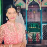 Payal Rohatgi Instagram - #RamadanMubarak or #RamzanMubarak whatever U call it but the fact is it has Ram in it. Bhagwan Ram is there in the festival of Muslims. This shows we need 2 be mature to let people be as they want 2 be without using any force. But Burqa needs 2 be banned 4 national security🙏 As a #ProudHindu I am OK with saying Ramzan Mubarak as I am secure with my religious beliefs. Unlike few Jihadis who can’t even say #OM during an Art of Living meditation class 🤣in Femina Miss India. Who is a communal bigot full of hatred living of Hindustan? G..... Khan 🙏 #payalrohatgi