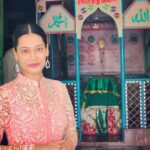 Payal Rohatgi Instagram - #RamadanMubarak or #RamzanMubarak whatever U call it but the fact is it has Ram in it. Bhagwan Ram is there in the festival of Muslims. This shows we need 2 be mature to let people be as they want 2 be without using any force. But Burqa needs 2 be banned 4 national security🙏 As a #ProudHindu I am OK with saying Ramzan Mubarak as I am secure with my religious beliefs. Unlike few Jihadis who can’t even say #OM during an Art of Living meditation class 🤣in Femina Miss India. Who is a communal bigot full of hatred living of Hindustan? G..... Khan 🙏 #payalrohatgi