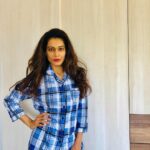 Payal Rohatgi Instagram - राहुल गांधी जी का एक दूसरा नाम है #RaulVinci जो एक British नाम है। अभी तक तो यह हमें सिर्फ़ एक झूठे हिन्दु surname से बेवक़ूफ़ बना रहे हैं परंतु अभी तो मामला एक दूसरे देश की नागरिंकता का है और यह तो बहुत ज्यदा ग़लत बात है। जब आप एक public platform पे चुनाव लड़ते हैं और आशा करते हैं की आपको लोग मत दे तो फिर आप को उन्हें सच बोलना चाहिए। चाहे आप Urmila हो या Rahul, आपको भारतीय लोगों को सच बोलना पड़ेगा क्यूँकि आप वो ज़माने में नहीं जब आप कुछ भी बोलकर उन्हें बेवक़ूफ़ बना दे। राहुल कहते हुए आए हैं की Ambani जी Modi जी के ख़ास दोस्त हैं जब की उन्होंने कांग्रिस के नेता Milind Deora को भी endorse किया है। तो बात है क़ाबिलियत की बात है भारत के भविष्य की 🙏#payalrohatgi