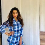 Payal Rohatgi Instagram - राहुल गांधी जी का एक दूसरा नाम है #RaulVinci जो एक British नाम है। अभी तक तो यह हमें सिर्फ़ एक झूठे हिन्दु surname से बेवक़ूफ़ बना रहे हैं परंतु अभी तो मामला एक दूसरे देश की नागरिंकता का है और यह तो बहुत ज्यदा ग़लत बात है। जब आप एक public platform पे चुनाव लड़ते हैं और आशा करते हैं की आपको लोग मत दे तो फिर आप को उन्हें सच बोलना चाहिए। चाहे आप Urmila हो या Rahul, आपको भारतीय लोगों को सच बोलना पड़ेगा क्यूँकि आप वो ज़माने में नहीं जब आप कुछ भी बोलकर उन्हें बेवक़ूफ़ बना दे। राहुल कहते हुए आए हैं की Ambani जी Modi जी के ख़ास दोस्त हैं जब की उन्होंने कांग्रिस के नेता Milind Deora को भी endorse किया है। तो बात है क़ाबिलियत की बात है भारत के भविष्य की 🙏#payalrohatgi