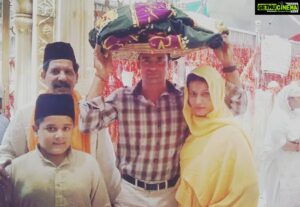 Payal Rohatgi Instagram - ‪Hey trolls and people wanting to portray me as #AntiMuslim. I love #IndianMuslims who love India. I hate #Jihadis who want break India. My loyalty is towards my country & I support @narendramodi ji as he supports India 🇮🇳. Hope all of U can understand simple English. ‬Don’t misquote me. Is it a crime being a #hindu to talk against #AntiNationals & illegal muslim immigrants 😡😡🤨 Why can’t Muslim neighbouring countries keep their own Muslims in their own countries after #Demanding a Muslim country for themselves on basis of religious ideology 🙀😹😹😹 in 1947. ? Simple questions need to be asked 🙏 #payalrohatgi #jaishreeram #sangramsingh