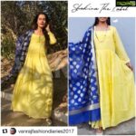 Payal Rohatgi Instagram - कांग्रिस का manifesto किस jihadi ने बनाया है ? #NYAY scheme में परिवार को पैसा मिलेगा एक साल के बाद कांग्रिस के manifesto के हिसाब से परंतु वो भी कोई gaurantee नहीं है क्यूँकि कांग्रिस की कभी कोई gaurantee थोड़ा होती है 🤨। भारतीय नागरिक को कुत्ते की तरह हड्डी फेंकीं जा रही है परंतु वो हड्डी नहीं लकड़ी है। सरकार नौजवानो के लिए कोई paperwork नहीं करवाएगा नए धंधे के लिए मगर आज के Social Media के समय में जब सब कुछ online हो जाता है तो फिर information जाने बिना कोई क्यूँ लोगों को bank से पैसा दिलवाएगा ? क्यूँकि इससे नुक़सान बैंक का होगा और #HafizSaeed जैसे आतंकवादी भी भारत में धंधा कर सकते हैं paperwork के बिना 🙏 किसान का क़र्ज़ा माफ़ करेगी सरकार मगर क्या ३ प्रदेशों में जहाँ कांग्रिस की सरकार आयी है वहाँ क्या किसानो का सारा क़र्ज़ा माफ़ हो गया ? कोई किसान ने आत्महत्या नहीं की ? क्यूँकि कांग्रिस के खाने के दाँत कुछ और है और दिखाने के कुछ और । #Repost @vanrajfashiondiaries2017 with @get_repost ・・・ @payalrohatgi spotted wearing @shakirathelabel outfit few days back #payalrohatgi #paayalrohatgi #actress #moviestar #jewellery #creatorshala #creatorshalablogger #realstyle #fashionworld #instastyle #instafashion