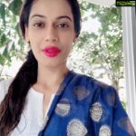 Payal Rohatgi Instagram - ।।ॐ नमः शिवाय।। अन्धकासुर से देव बचाये शिव ने अद्भुत खेल दिखाये शिव चरणो से लिपटे रहिये मुख से शिव शिव जय शिव कहिये भस्मासुर को वर दे डाला शिव है कैसा भोला भाला शिव तीर्थो का दर्शन कीजो मन चाहे वर शिव से लीजो।। महा शिवरात्रि पर्व की हार्दिक शुभकामनाएं। #payalrohatgi #mahashivratri2019 जीव हु मैं, मैं ही ब्रह्म हू। सम्पूर्ण जगत हूँ, निरंजन हू। - #HarHarMahadev #MahaShivaratri #महाशिवरात्रि
