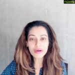 Payal Rohatgi Instagram - Masood Azhar को पाकिस्तान के लोग गिरफ़्तार नहीं कर सकते क्यूँकि पाकिस्तान के court को सबूत चाहिए की Azhar एक terrorist है 😳, वो Masood Azhar जिसे भारत सरकार ने pressure मैं छोड़ा क्यूँकि उसके भाई ने IC814 hijack करा था 😡। सब के सब बेवक़ूफ़ ख़ुद हैं की हमें समजते है। जय श्री राम 🙏