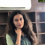 Payal Rohatgi Instagram - गुरु नानक साहेब, ने कहा जब बाबर आया था की यह पापों की बारात लेके आ रहा है, हिंदुस्तान बचके रहो। अपनी संस्कृति को बचा लो 🙏 कितने हिंदूओ ने और कितने सीखो ने जान दे है राम मंदिर के लिये। २० लाख मंदिर है भारत में एक नहीं बन तो क्या हो जाए गा 🤨? परंतु हम किसी मंदिर की बात नहीं कर रहे हम बात कर रहे है भगवान राम के जनमस्तन की। जनमस्तन तो एक ही होता है 🙏। Mecca Madina तो एक ही होता है ना। #payalrohatgi