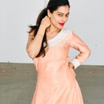 Payal Rohatgi Instagram - Trolls (जो शायद प्रिय कांग्रिस के हैं ) 🤪कहते हैं कि मुझे Bharatiya Janata Party (BJP) की टिकट चाहिए इसलिए मैं आजकल politics के ऊपर बोल रही हु, तो भाई और बहनो politicians की क्या salary होती हैं 🤪Politicians को free घर, बिजली और बहुत सारे incentives मिलते हैं परंतु मेरे पास उनके exact salary details नहीं हैं लेकिन Indian Politician बनना बुरी बात नहीं, क्या कहते हैं trolls 🤪😉 और आख़िर मैं politicians, आप अपने देश के प्रति वफ़ादार है या अपने धर्म के प्रति 🤔🙏 जय श्री राम 🙏