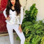 Payal Rohatgi Instagram - @incindia के politicians सच मैं अंग्रेज़ी पाठशाला मैं नहीं गए। उन्हें यह 10 agencies जिनको permission दी गयी है #Snoop करने के लिए उनका शायद function ही नहीं पता 🧐 All are still free to watch porn. 😂 None of the listed agencies would snoop a common Indian citizen only terrorists, tax evaders, #Kashmir #Northeast #Assam (militants/ immigrants) #RajivGandhi ji की यह कैसी illiterate political पार्टी है 🙄