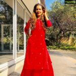 Payal Rohatgi Instagram – किसी दूसरे के जीवन के साथ पूर्ण रूप से जीने से अच्छा है की हम अपने स्वयं के भाग्य के अनुसार अपूर्ण जिए।जो मन को नियंत्रित नहीं करते, उनके लिए वह मन शत्रु के समान कार्य करता है। #ShivajiMaharaj #ShivajiJayanti #payalrohatgi #paayalrohatgi. Pakistan forced #LalBahadurShastri ji to return d won territory of Pakistan including POK by making him sign #Tashkent treaty which eventually led 2 his death. #Pakistan, U are d terrorists, U are d Jihadis, U are desperate to convert everyone into Muslims. We dont want 2 convert 😡 #liarsbelike Pakistan PM #imrankhan 🙏