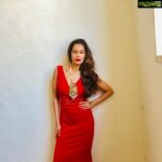 Payal Rohatgi Instagram - क्या अंतर है #Religious matter मैं और #Humanrights matter मैं ? #Feminists ने कभी भी section 497 पे ( जो कुछ महीने पहले तक एक जुर्म था) सवाल नहीं उठाए जहाँ एक #IndianWife का master था एक #IndianHusband।Supreme court ने section 497 को decriminalise करते हुए कहा था कि Husband is Not the Master of His Wife तो फिर भाई और बहनो #IndianMuslim husband कैसे अभी तक Master बनके अपनी wife को ३ शब्द कहकर तलाक़ देते हुए आ रहा था 🤪। #TripleTalaqBill का पास होना अब section 497 के रद होने के बाद और भी ज़्यादा आसान हो जाना चाहिए। मगर आसचार्य जनक बात यह है की अभी तक १५० साल पुराना section497 law valid tha और अभी रद हुआ है, और #TripleTalaqBill को pass करने की कोशिश की जा रही है 🙏 भारत के Feminists और HumanRights वाले उनके मालिक कांग्रिस की तरह दोगले है 🙏#jaishreeram