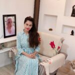 Payal Rohatgi Instagram - आज मेरी नानीजी की जन्मतिथि पे मैं कहती हु की Hinduism को हिंदुस्तान का #mainreligion होना चाहिए था क्यूँकि इसपे बँटवारा आधारित था 1947 का।मैं एक ऐसे व्यक्ति को India का PM बनना देखना चाहती हु जो यह कर सके।बाक़ी धर्म भी India मैं रहें जैसे हम हिन्दु रहते हैं Muslim देशों मैं 🙏
