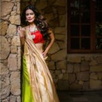 Payal Rohatgi Instagram - भारत के बँटवारे मैं Muslims को pakistan और bangladesh मिला, both countries मैं #islam country का धर्म है। India मैं भी वो रहते है मगर यहाँ पे भी वो बग़ावत कर रहे हैं कश्मीर को pakistan मैं मिलाने के लिए ? कश्मीरी हिंदू पंडित कहाँ जाए 🧐 मातारानी कृपा करो #नवरात्रि #HappyNavratri #paayalrohatgi #payalrohatgi