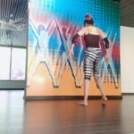 Payal Rohatgi Instagram - #payalrohatgi I am no longer bonding into relationships that I have outgrown... #yoga #yogini #mondaymotivation #handstand