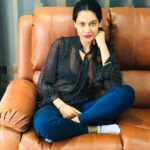 Payal Rohatgi Instagram - एक हिन्दु ने महात्मा गांधी को मारा, एक सीख ने इंदिरा गांधी को मारा, जब अनयाय बड़ता है तब दुश्मनों का विनाश करने श्री कृष्णा इस धरती पर उतरते है। शायद हिन्दु और सीख दोनो को नष्ट करने की शज़िश है, एक को #hinduoutrage कहेके और दूसरे को नशे की आदत लगाके। #TuesdayThoughts #HareKrishna