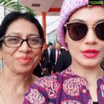 Payal Rohatgi Instagram - भगवान शिव जी के दर्शन करके बहुत अच्छा लगा।यह दुनिया मोह माया की है परंतु इसके बावजूद लोग यह बात भूल जाते हैं और ताक़त के बल पे या पैसों के बल पे या फिर vote के नाम पे हिन्दु धर्म के लोगों के साथ ग़लत करते हैं। यह बात सदियों से चलती आ रही है चाहे मुग़ल थे ,या अंग्रेज़, या @incindia सब ने हिंदुओ को लूटा है 🙏 परंतु भगवान के यहाँ देर है अंधेर नहीं । ओम् नमः शिवाय पशुपतिनाथ दर्शन