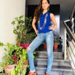 Payal Rohatgi Instagram - भारत को divide नहीं करना चाहिए था १९४७ मैं।विभाजन का criteria धर्म था जिससे Muslims को Pakistan और Bangladesh मिला मगर hindu, sikh और Christian के साथ injustice हुआ था। क्यूँकि यह तीन धर्म के लोगों को सिर्फ़ EK देश मिला और Muslims को TEEN देश मिले। यह इंसाफ़ नहीं 🙏 #ArundatiRoy #payalrohatgi #paayalrohatgi