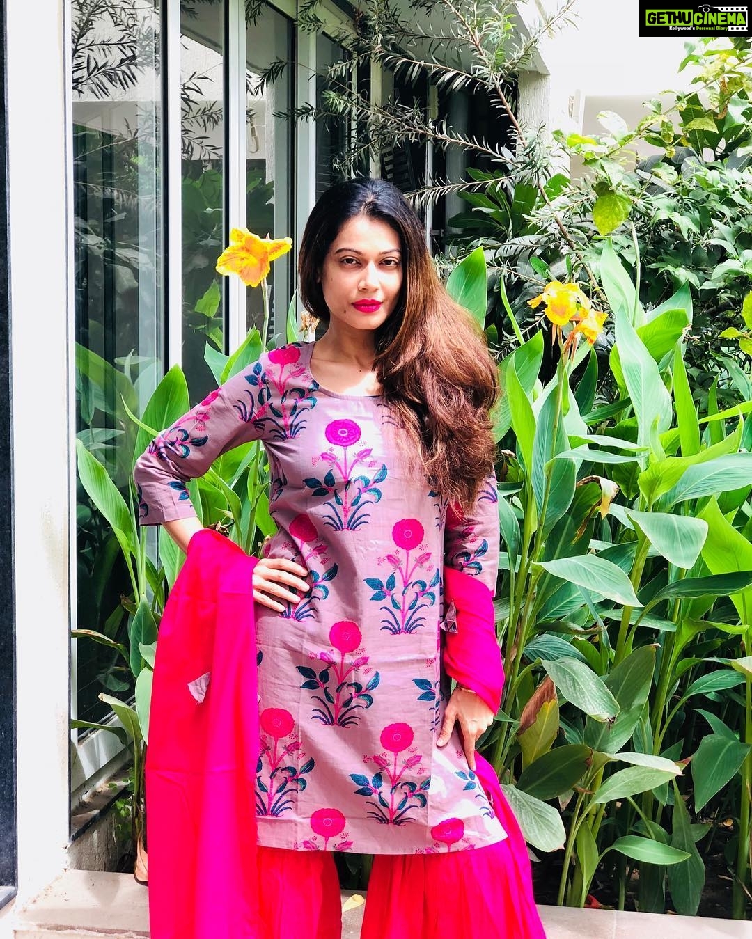 Payal Rohatgi Instagram - The funny thing is when u start feeling happy alone everyone else wants to be with U.... #payalrohatgi