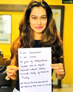 Payal Rohatgi Instagram - As per #NehruGandhi family tree, Mr. Feroze, the husband of Late Former PM Indira Ji, was a Muslim or Parsi so is that the reason #Congress was not letting the #TripleTalaqLaw pass till now🤔 What are their reactions to #TripleTalaqOrdinance 🙂 R they happy 😃 or sad 😔 Muslim women have an identity of their own. They need to be respected by their husbands. They cant be used and dumped as if marriage was a joke. #Marriage is an union between spouses that establishes Equal rights and obligations between both of them #TripleTalaq ✌ #payalrohatgi #paayalrohatgi #JaiShreeRam