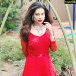 Payal Rohatgi Instagram - Don’t be proud if everyone wants U. Cheap items have many buyers... #paayalrohatgi #payalrohatgi #jaishreeram 🙏 Sundarvan, Ahmedabad