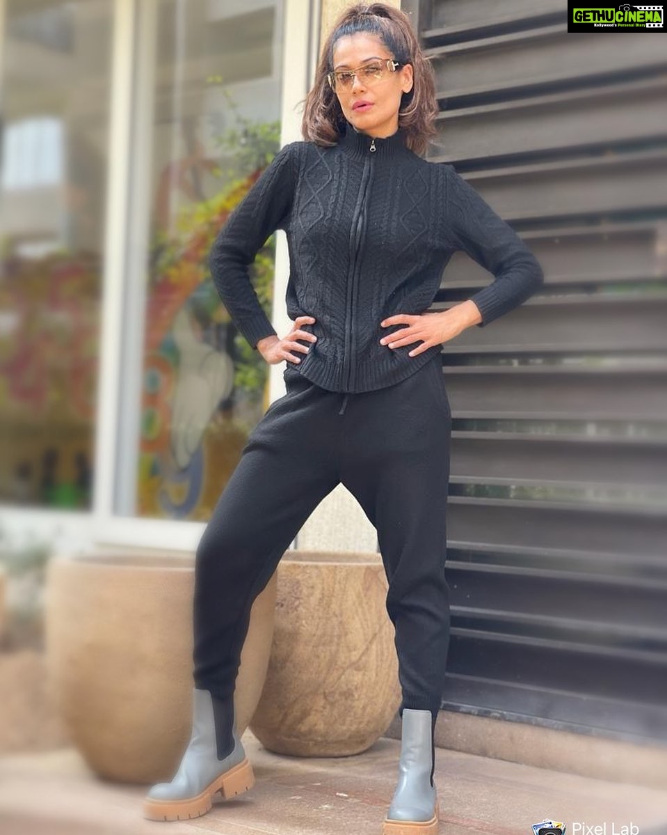 Payal Rohatgi Instagram - Some day when things are great you will look back and feel proud that you didn’t give up ❤️ #payalrohatgi