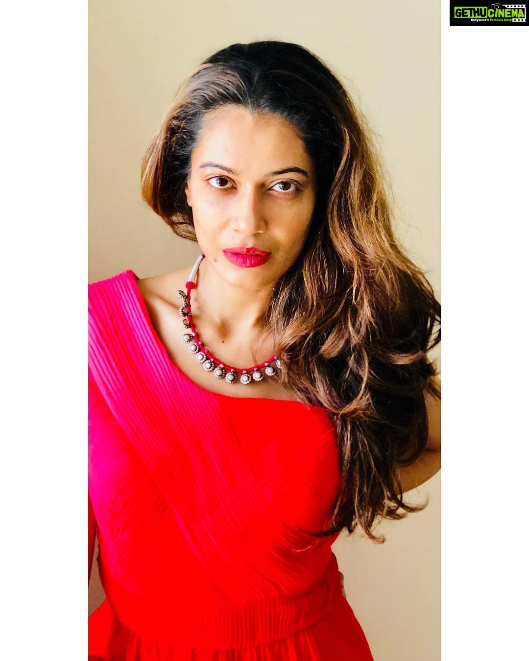Payal Rohatgi Instagram - Yoga heals the soul.... #paayalrohatgi 😙