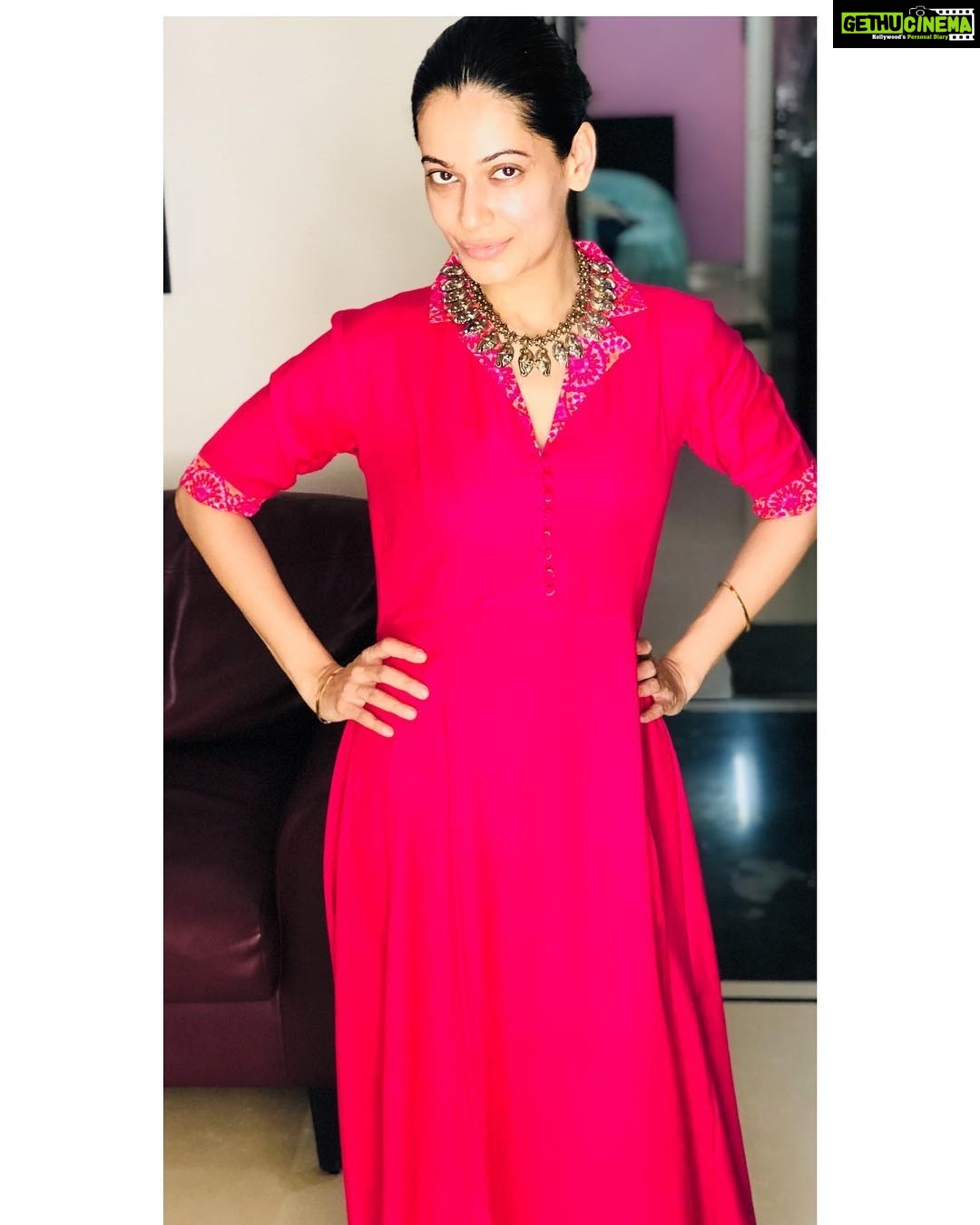 Payal Rohatgi Instagram - #paayalrohatgi 😘 Everybody loves U till U become competition..... #SangramSinghFoundation