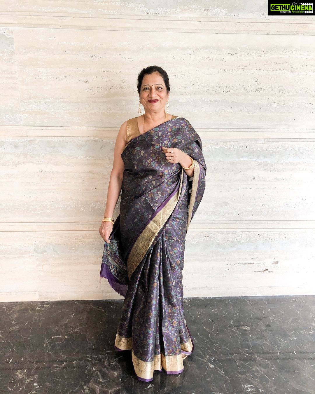 Payal Rohatgi Instagram - When the roots are deep there is NO reason to fear the wind........ #happymothersday #paayalrohatgi #veenarohatgi