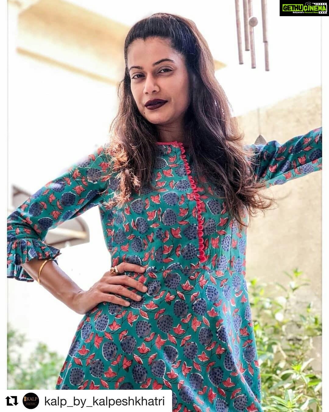 Payal Rohatgi Instagram - #paayalrohatgi ππ#Repost @kalp_by_kalpeshkhatri with @get_repost γ»γ»γ» Actress @payalrohatgi slaying in our Jamuni block printed midi DM for orders . . . #kalp #blockprinted #celebrity #indianactress #bolywood #indianfashion #authentic #summerdress