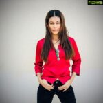 Payal Rohatgi Instagram – Remember that everything that is happening around you, good or bad, is in some way conspiring to help you….. #actinglife #actress #bollywood #instagood #instadaily #pictureoftheday #thinkdifferentlivedifferent #breakingtherules #actresslife #magazine #shooting #preshoot #artistsoninstagram #celebrityfashion #celebritystyle #stretchyourself 😘😙😚 #paayalrohatgi