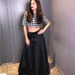 Payal Rohatgi Instagram - #paayalrohatgi 😙@Regrann from @thecuttingstory - @payalrohatgi looked gorgeous in our Monochrome outfit for her recent event ❤ 2017 you have been a great year to us ! Amazing ending to this wonderful year #festivewear #weddingcollection #indowestern #chic #stylish #indianoutfit #handcrafted #instafashion #pastels #instastylish #indianwedding #vogue #surat #hyderabad #thecuttingstoryofficial #fashion #blog #grazia #green #indianwedding #indiafashion #blue #indianfashion #indiancelebrity #bollywood #bollywoodcelebrity #bollywoodactress #beauty #bollywoodbeauty #beautiful