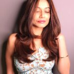 Payal Rohatgi Instagram - #paayalrohatgi 😘 @Regrann from @amandacarvalhoofficial - She’s @payalrohatgi always saying “Ur the expert , you know best “ .... Look 👀 what happens with a trust like that 👆🏻 #amandacarvalhoofficial #hair #haircolor #highlights #hairinspo #payalrohatgi #celebrity #hairstylist #bandra #mumbai #hairmasters - #regrann