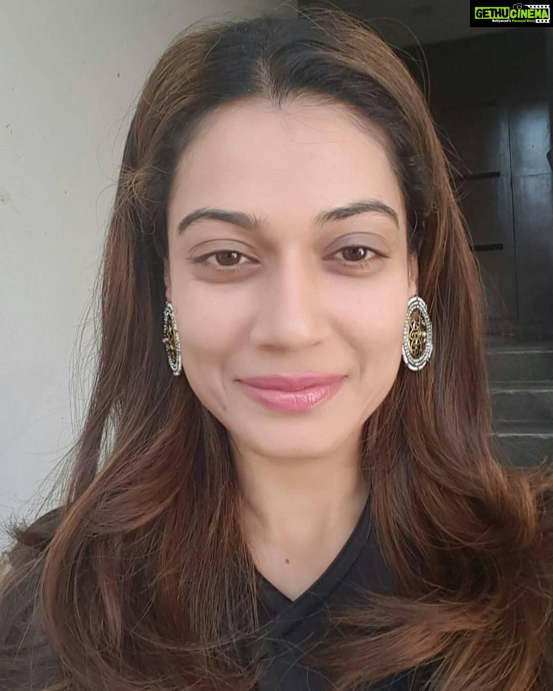 Payal Rohatgi Instagram - Never apologize for what U feel. It's like apologizing for being real #paayalrohatgi 😊