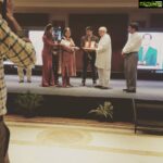 Payal Rohatgi Instagram - There is nothing more powerful than a humble person with a warrior spirit who is driven by a bigger purpose.... #paayalrohatgi #ManekaGandhi #CenterMinister #Chiefguest #SangramSinghFoundation #Sangramsingh #wrestlingawards #forgottenheroes #doyourbit #instagram #instagood #honour #KDJadhavMemorialInternationalKhustiChampionships Mumbai, Maharashtra