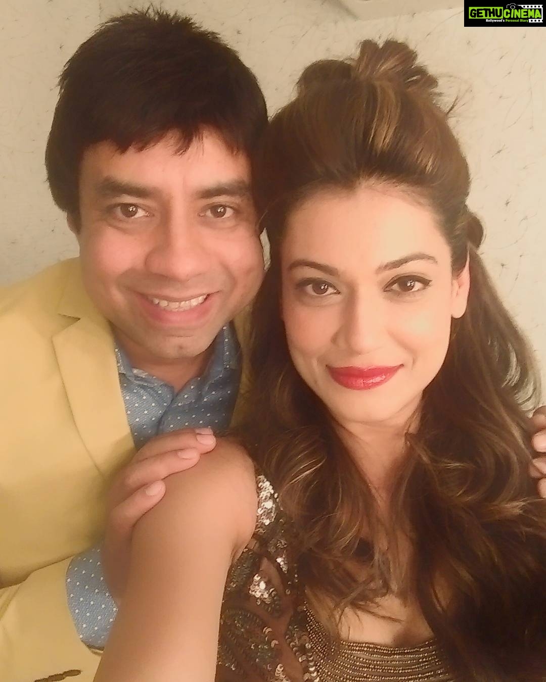 Payal Rohatgi Instagram - If people dont make an effort to be in your life dont try so hard to be in theirs.....#payalrohatgi #anuragpandey #friends #rj #actress #bollywood #event #appeaeance #performer #lifehacks #lifequotes #instagram #picoftheday #photography #paayalrohatgi Bollywood Film Industry